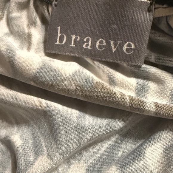 🌹𝐁𝐑𝐀𝐄𝐕𝐄 𝐅𝐄𝐀𝐓𝐇𝐄𝐑 𝐂𝐈𝐍𝐂𝐇𝐄𝐃 𝐖𝐀𝐈𝐒𝐓 𝐃𝐑𝐄𝐒𝐒 - Picture 3 of 4